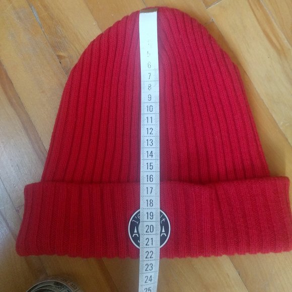 **SOLD**Red Jacadi Toque 53 cm/21" - Picture 8 of 9